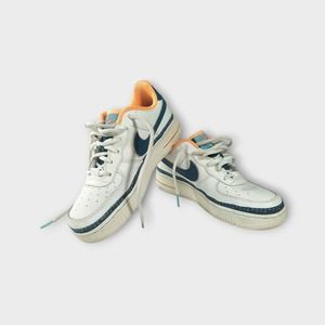 Youth Nike Air Force 1 Low 'Swoosh Chain' CK9708‑100 Size 6